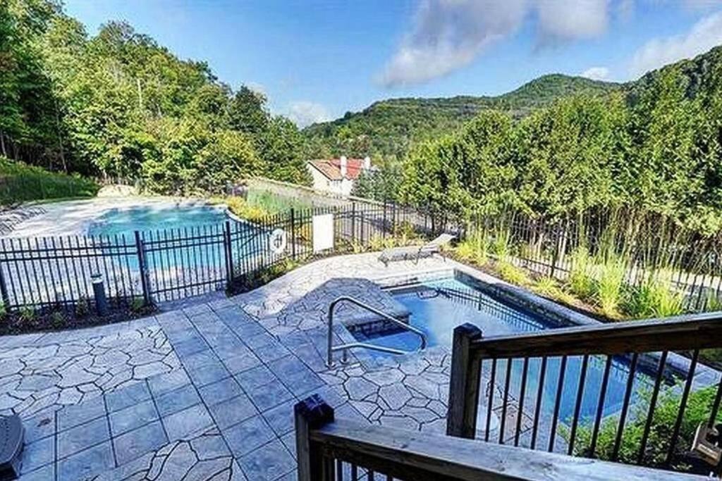 Condo Entier, Fully Equiped Pool And Spa Only In Summer Монт-Тремблант Екстериор снимка